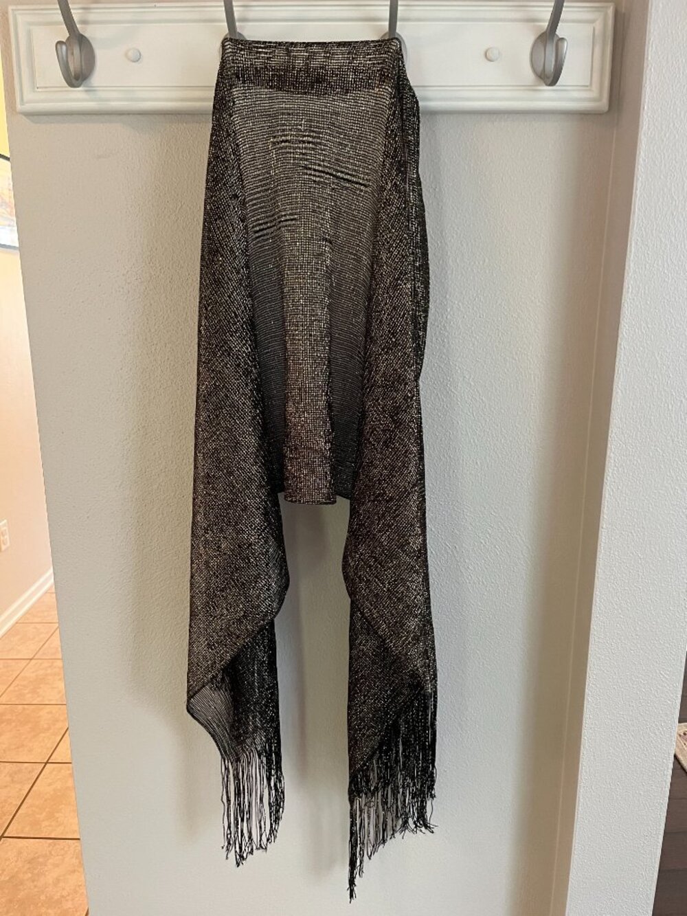 Metallic Shimmer Fringe Evening Shawl in Black & Gold